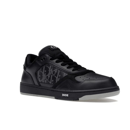 "B27" Low Sneaker